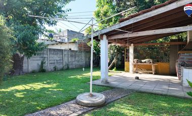 VENTA CASA 5 AMB EN FLORENCIO VARELA CENTRO