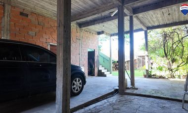 VENTA CASA 5 AMB EN FLORENCIO VARELA CENTRO