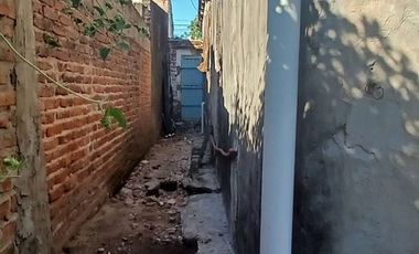 CASA DE 4 AMBIENTES EN VENTA, GOYA CORRIENTES