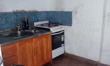 CASA DE 4 AMBIENTES EN VENTA, GOYA CORRIENTES