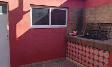 SE VENDE CASA EN BARRIO CATEDRAL