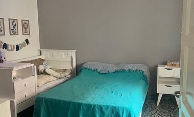 SE VENDE CASA EN BARRIO CATEDRAL