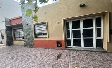 SE VENDE CASA EN BARRIO CATEDRAL