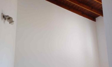 VENTA PH 2 AMBIENTES CON PATIO - LANÚS ESTE