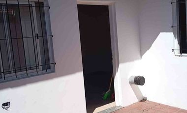 VENTA PH 2 AMBIENTES CON PATIO - LANÚS ESTE