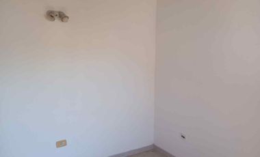 VENTA PH 2 AMBIENTES CON PATIO - LANÚS ESTE