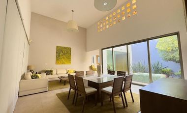 Casa en venta con alberca en Las Cañadas, Zapopan, Jalisco