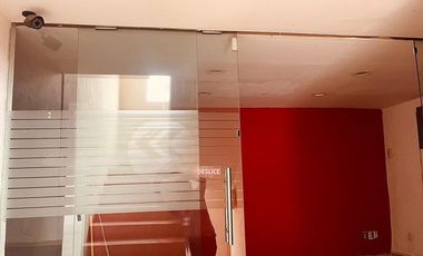 Piso de Oficinas venta posesión inmediata con el 10% o 4 pagos de $325Mil