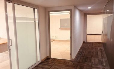 Piso de Oficinas venta posesión inmediata con el 10% o 4 pagos de $325Mil