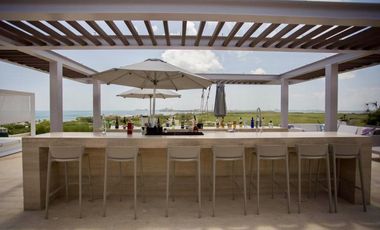 Departamento en renta en Riva, Puerto Cancún totalmente remodelado y listo para estrenar