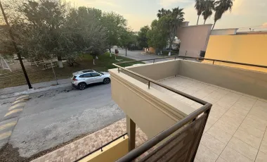 Casa en renta en Hacienda Santa Fe, Apodaca, Nuevo León