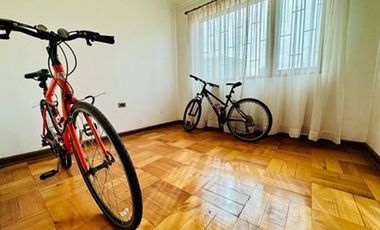 Casa esquina para uso residencial y comercial