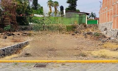 EN VENTA  TERRENO  FRENTE AL CENTRO VACACIONAL OAXTEPEC