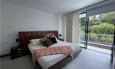 CASA EN UNIDAD CERRADA EN EL RETIRO
