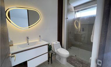 CASA EN UNIDAD CERRADA EN EL RETIRO