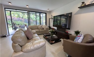 CASA EN UNIDAD CERRADA EN EL RETIRO