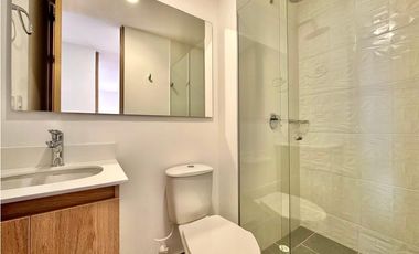 Apartamento para la renta tradicional en Envigado, sector camino verde