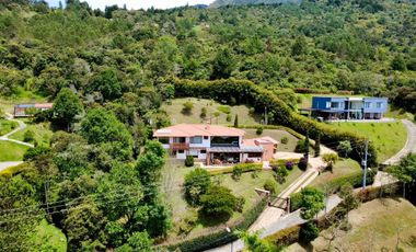 Casa Campestre En Arriendo, Sector Norteamerica - Bello