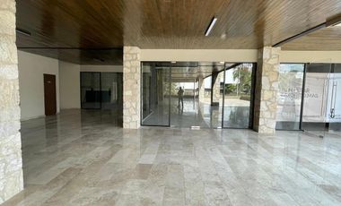 Renta Local 12 – Plaza Real de Juriquilla, Querétaro