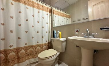 SE VENDE CASA EN VERSALLES, MODELO TOLEDO