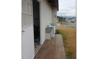 VENDO CASA P.H. MONTEMADERO I, EN ESQUINA