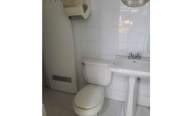 SE ALQUILA LOCAL EN BELLAVISTA AREA CANGREJO 82 Mtrs (OG)