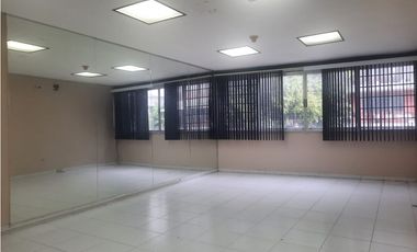 SE ALQUILA LOCAL EN BELLAVISTA AREA CANGREJO 82 Mtrs (OG)