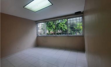 SE ALQUILA LOCAL EN BELLAVISTA AREA CANGREJO 82 Mtrs (OG)
