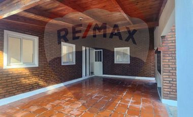 SE VENDE HERMOSA CASA APTA CREDITO EN SANTA ROSA