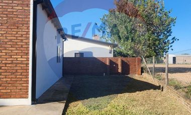 SE VENDE HERMOSA CASA APTA CREDITO EN SANTA ROSA