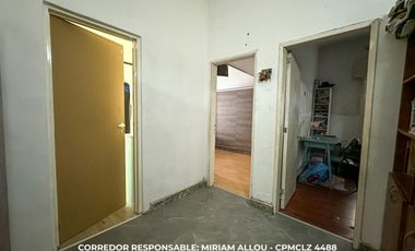 Casa 4 ambientes 210 m² en venta con cochera en Temperley