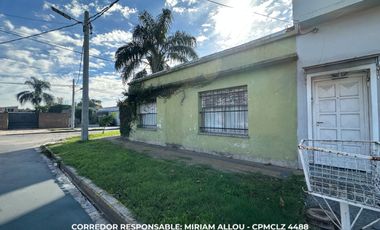 Casa 4 ambientes 210 m² en venta con cochera en Temperley