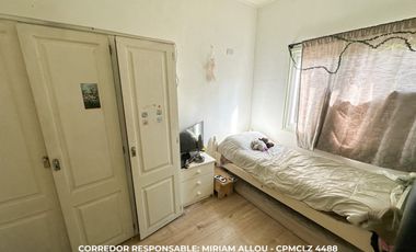 Casa 4 ambientes 210 m² en venta con cochera en Temperley