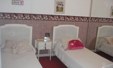 VENTA - CASA EN HIPOLITO YRIGOYEN 360