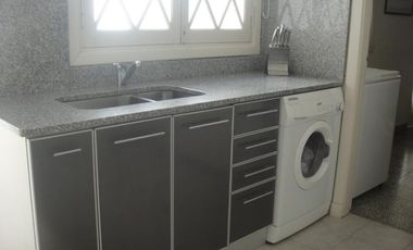 VENTA - CASA EN HIPOLITO YRIGOYEN 360