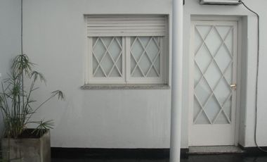 VENTA - CASA EN HIPOLITO YRIGOYEN 360