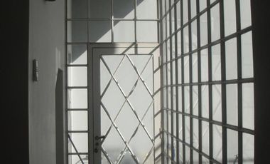 VENTA - CASA EN HIPOLITO YRIGOYEN 360