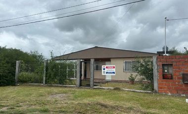 VENTA CASA - 2 HAB – B° LOS PERALES ADIUNJU
