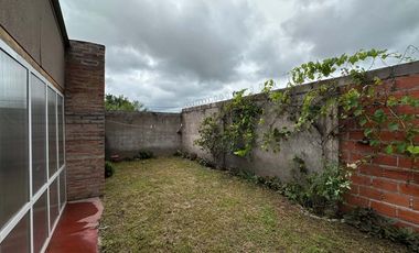 VENTA CASA - 2 HAB – B° LOS PERALES ADIUNJU