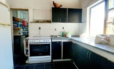 2 DEPTOS DE 2 AMBIENTES + 2 LOCALES VENTA BANFIELD
