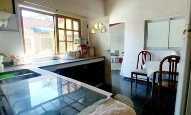 2 DEPTOS DE 2 AMBIENTES + 2 LOCALES VENTA BANFIELD