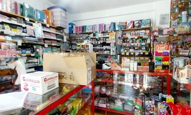 2 DEPTOS DE 2 AMBIENTES + 2 LOCALES VENTA BANFIELD