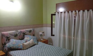 VENTA CASA 3 AMB CON QUINCHO Y PILETA CLAYPOLE