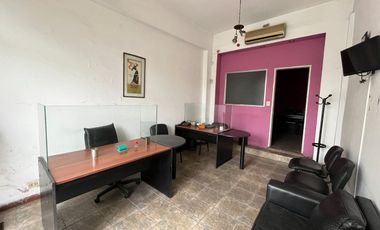 Local/oficina 2 ambientes en venta en Banfield