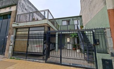 Casa con depto en PA, 2 Dorm c/u, cochera, patio