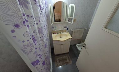 Casa con depto en PA, 2 Dorm c/u, cochera, patio