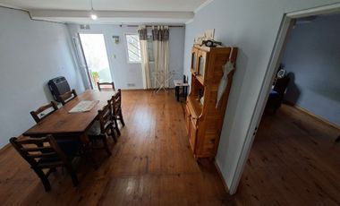 Casa con depto en PA, 2 Dorm c/u, cochera, patio