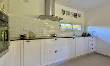 VENTA CASA 3 AMB CON PARQUE SIERRA DE LOS PADRES