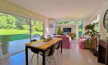 VENTA CASA 3 AMB CON PARQUE SIERRA DE LOS PADRES