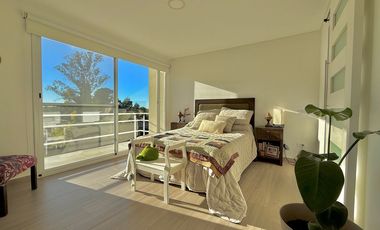 VENTA CASA 3 AMB CON PARQUE SIERRA DE LOS PADRES